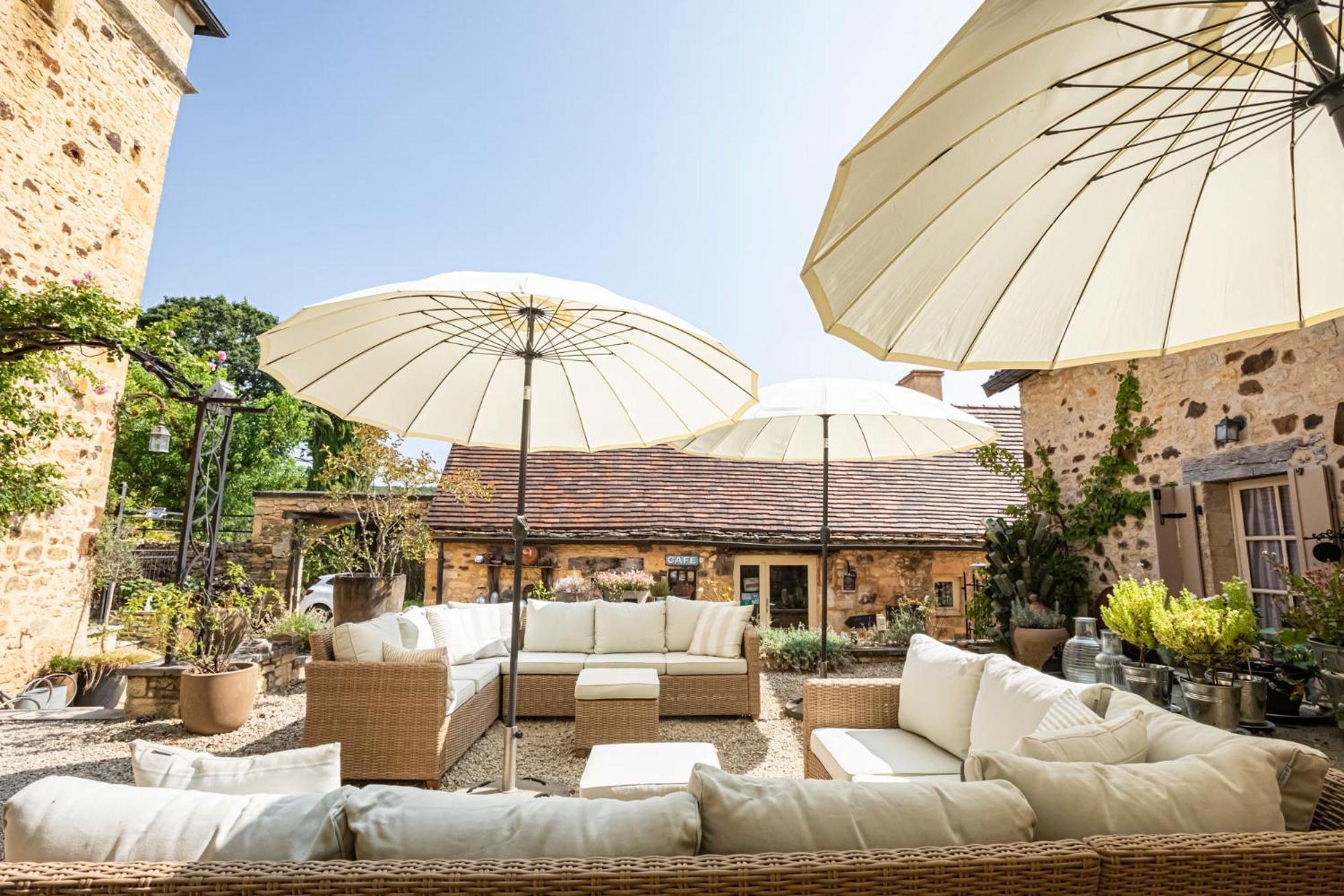 Lo Petit Cretsou Bed and Breakfast Simeyrols Buitenkant foto