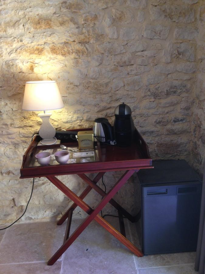 Lo Petit Cretsou Bed and Breakfast Simeyrols Buitenkant foto